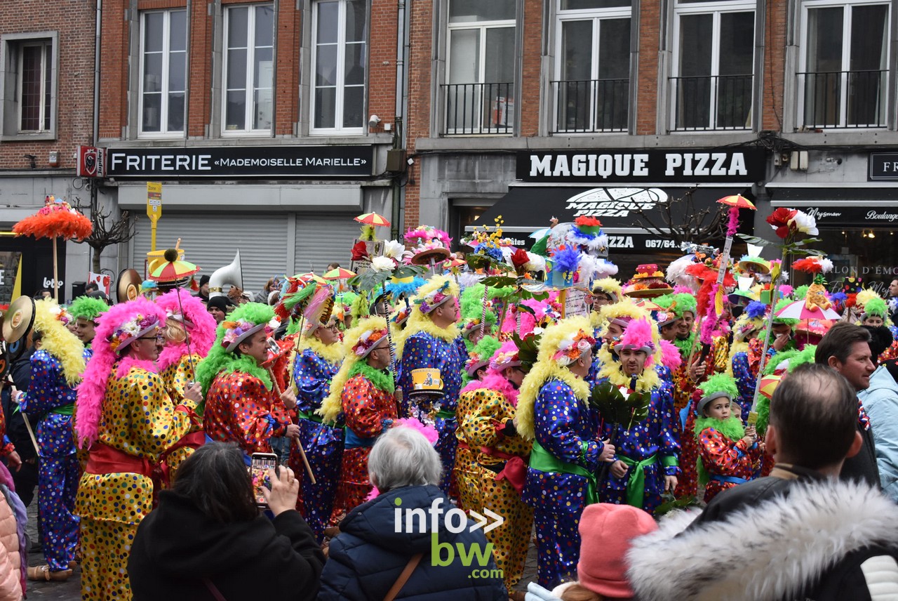 Ce Samedi 11 février avaient lieu les soumonces générale à Nivelles, une sorte de répétition générale avant le grand carnaval. Retrouvez toutes les photos!