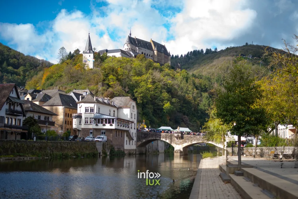 Luxembourg > Veianer > Marché aux noix