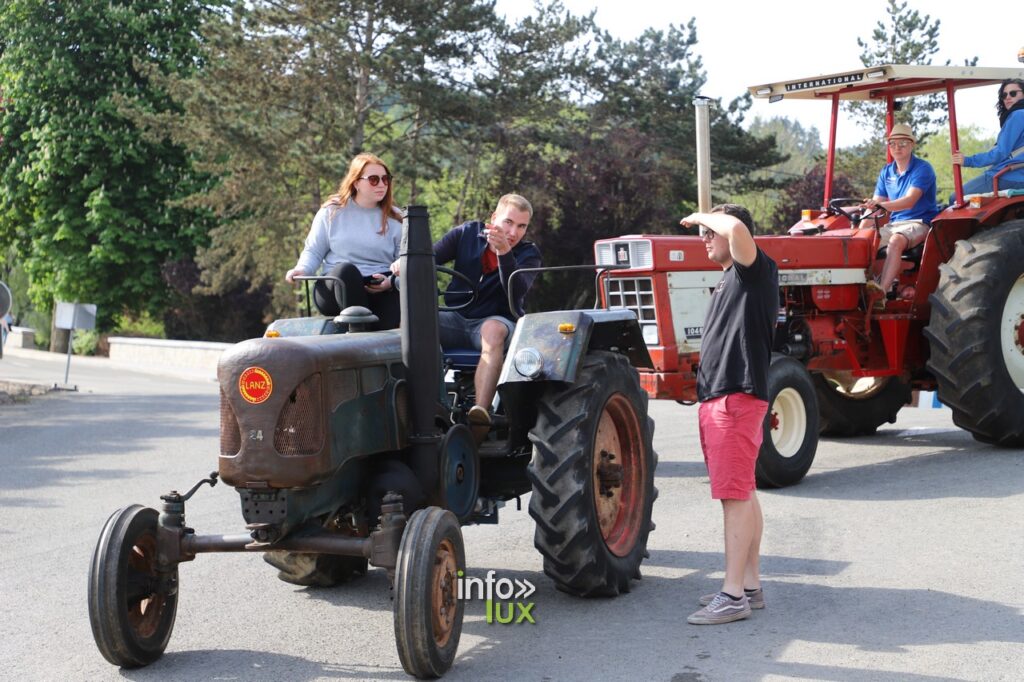 Chanly > Concentration de Vieux Tracteurs > Photos