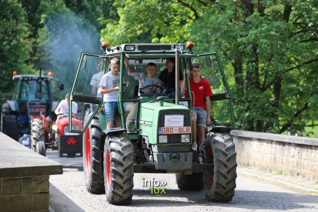 Chanly > Concentration de Vieux Tracteurs > Photos