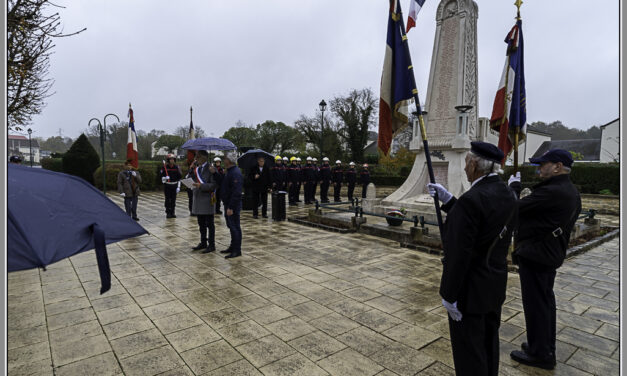 Mouzon>Commémorations du 11 novembre: l’Harmonie Royale “Les Amis Réunis” de Muno honore la mémoire des héros à Mouzon